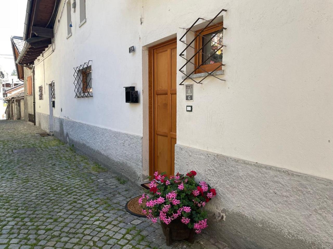 Maison Julie-Lungo La Via Francigena Этрубль Экстерьер фото