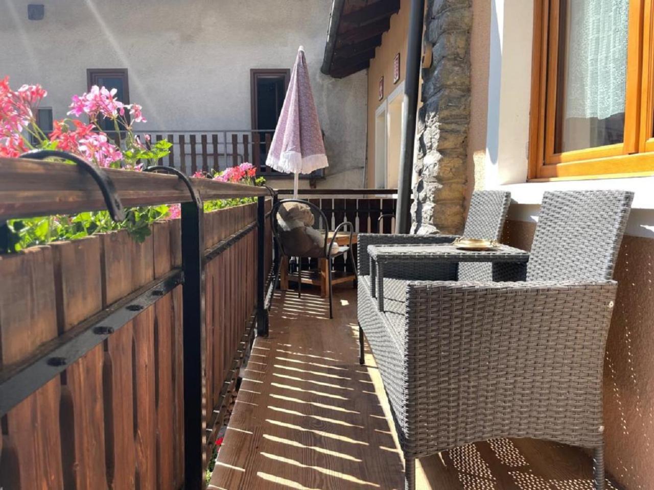 Maison Julie-Lungo La Via Francigena Этрубль Экстерьер фото