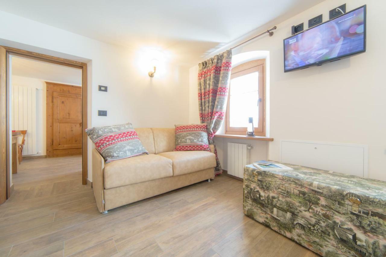 Maison Julie-Lungo La Via Francigena Этрубль Экстерьер фото