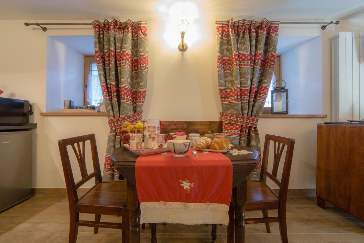 Maison Julie-Lungo La Via Francigena Этрубль Экстерьер фото